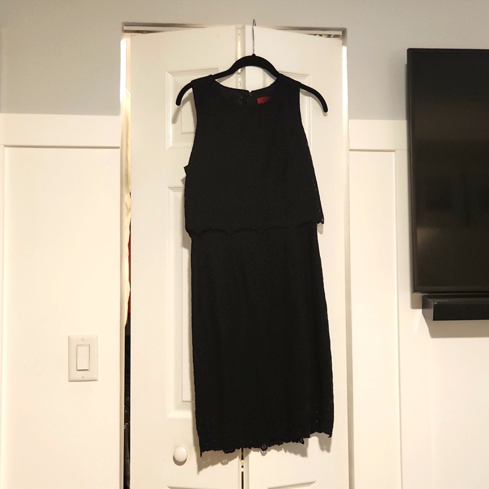Preloved Hugo Boss sleeveless black US 4